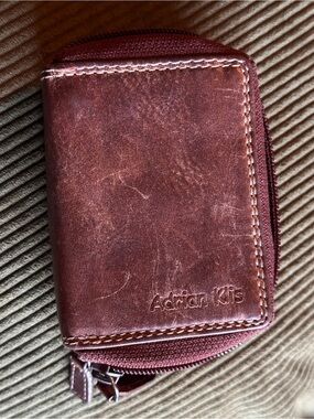Hand Crafted Canadian Genuine Leather Accordian Zip Card Wallet by Adrian Klis